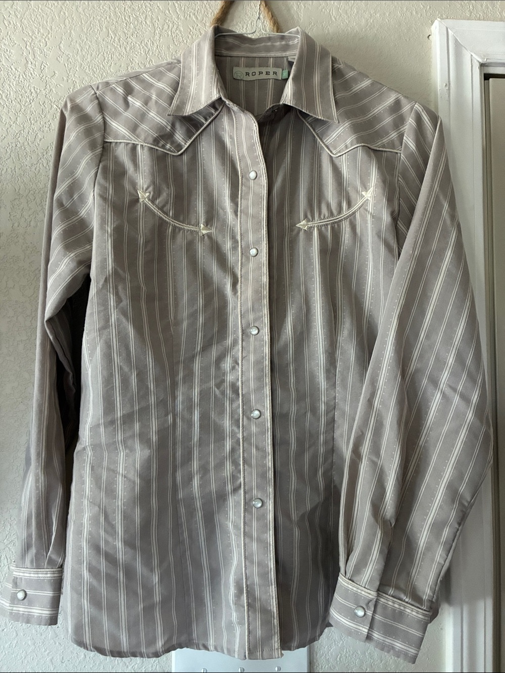 Roper Women’s Tan Vintage Pinstripe Pearl Snap Western Rodeo Shirt